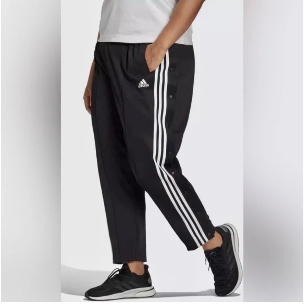 NWT ADIDAS SPORTSWEAR WOMEN’S WRAPPED 3-STRIPES SNAP PANTS - US 3X (PLUS SIZE)